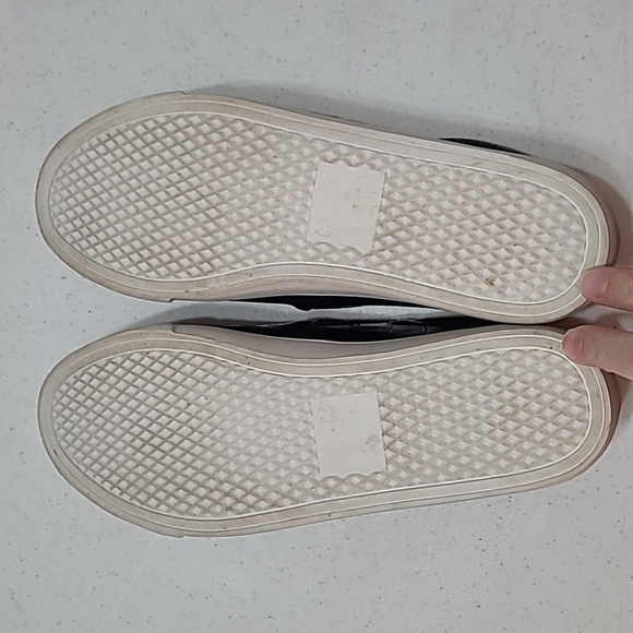 SODA black croc embossed sneakers size 8.5 - Picture 6 of 9